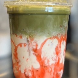 ออน เดอะ เวย์ คาเฟ่ เชียงใหม่ สาขาข้างขนส่งกาญจนบุรี