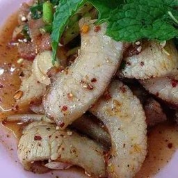 น้ำตกคอหมู