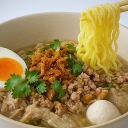 เตี๋ยวหมูสามชั้นน้ำใส