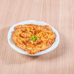 ไข่เจียวกุ้งทอดราดซอสน้ำปลา