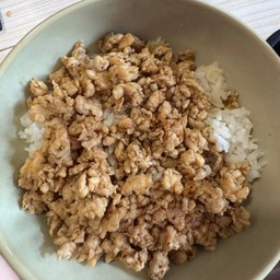 ข้าวไก่กระเทียม
