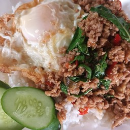 กระเพราหมูสับ+ไข่ดาว