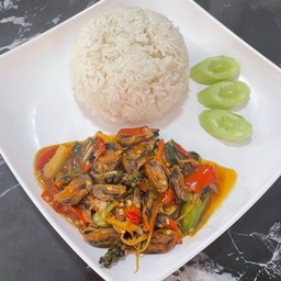 ข้าว หอยแมลงภู่ผัดฉ่า