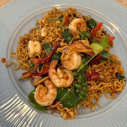 ผัดมาม่าขี้เมาทะเล