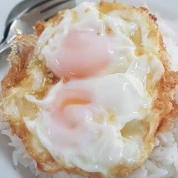 ข้าวไข่ดาวแฝด