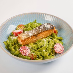 Salmon Pesto Pasta (Salmon 80-90g)พาสต้าแซลมอนเพสโต้