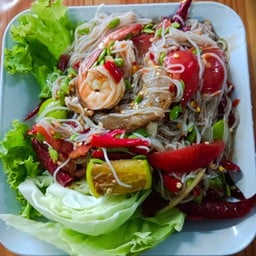 ตำกุ้งสดขนมจีน