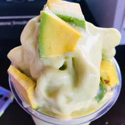 อะโวคาโดปั่นนมสด