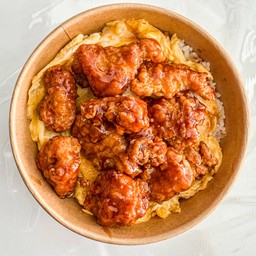 ข้าวไก่ทอด + ไข่ขยี้