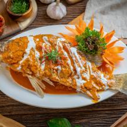 58. ปลากระพงทอดซอสฉู่ฉี่