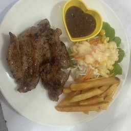สเต็กเนื้อนาเนีย