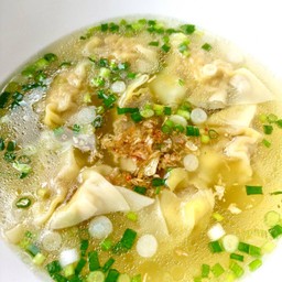 บะหมี่เกี๊ยว หมูแดง