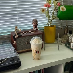 TiNTIN CAFE จรัญ65