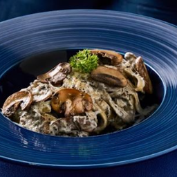 พาสต้าครีมซอสทรัฟเฟิล