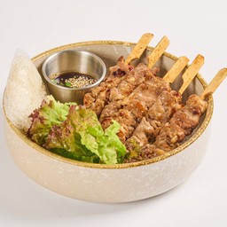 Thai Pork Skewers with Sticky Rice (5 pcs) ข้าวเหนียวหมูหมักปิ้ง