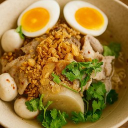 สามชั้นสไลด์ต้มยำยางมะตู้มม