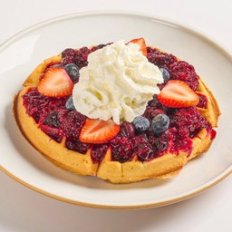(v)Mixed Berry Waffle วาฟเฟิลเบอร์รี่รวม