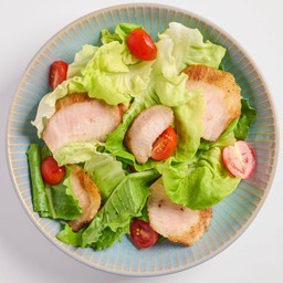 Grilled Pork Salad สลัดหมูย่าง น้ำสลัดงาคั่ว
