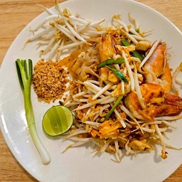 ผัดไทกุ้งสด