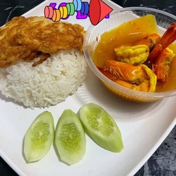 ข้าวแกงส้มกุ้งมะละกอ + ไข่เจียว