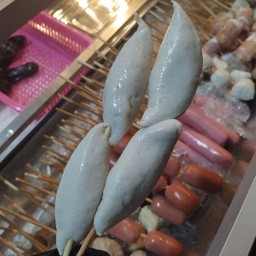 ลูกชิ้นปลาทอด