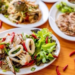 ตำทะเล(ปูม้า+กุ้ง+หมึก)