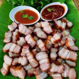 เคที ข้าวหน้าหมู บะหมี่หมูแดง KT ข้าวหน้าหมู บะหมี่หมูแดง