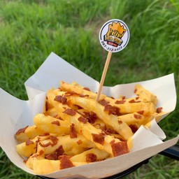 ซิสต้าชีสฟรายส์แอนด์เบคอน