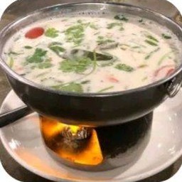 ต้มข่าไก่