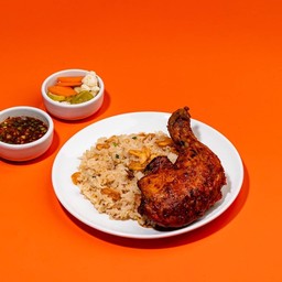 [อร่อยซ่ากับโค้ก] ข้าวหน้าน่องไก่ติดสะโพกย่างเตาถ่าน +  โค้ก ออริจินัล (กระป๋อง) 