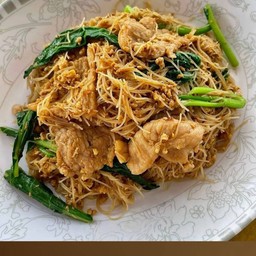 ผัดซี้อ๋ิวหมูเส้นหมี่