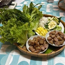 V1 แหนมเนืองชุดใหญ่ หมู10 ไม้