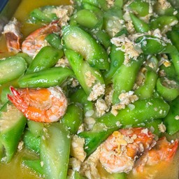 ผัดบวบกุ้ง