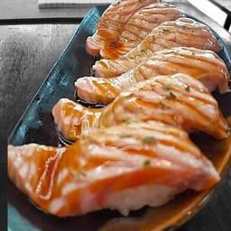 แซลมอนซอสไซเกียว