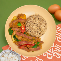 เนื้อพิคานย่าผัดผงกะหรี่