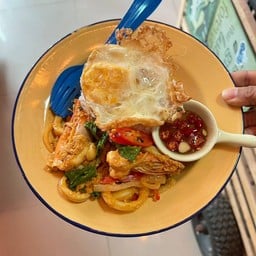 ข้าวราดผัดผงกะหรี่