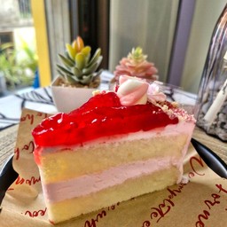 พิ้ง มาร์ช เมลโล่ เค้ก