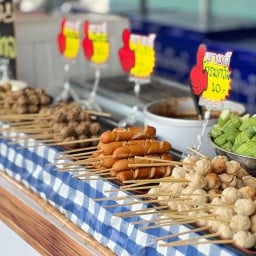 นายภูลูกชิ้นปิ้ง โรบินสัน ไลฟ์สไตล์ ชลบุรี