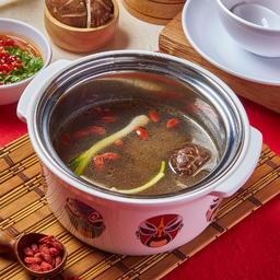 Mushroom Soup (Vegetarian)