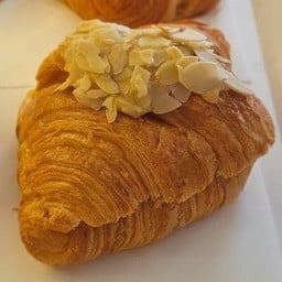 Croissant Almond