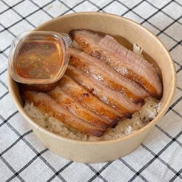 ข้าวคอหมูย่าง+น้ำจิ้มแจ่ว