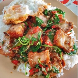 ข้าวกะเพราหมูกรอบ