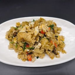 ผัดกระเพาะปลาแห้งเนื้อปู 炒干鱼漂蟹肉