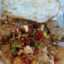 หมูกรอบคั่วพริกเกลือ