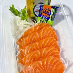 แซลมอลซาชิมิ 5 ชิ้น