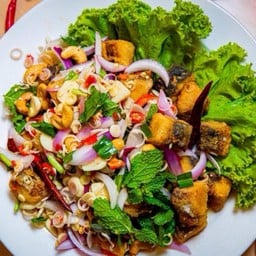 ปลากะพงยำตะไคร้(ชิ้น)