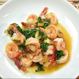 กะเพรากุ้งราดข้าว