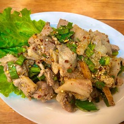 น้ำตกคอหมูย่าง
