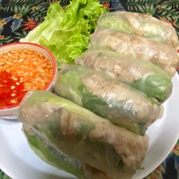 ปอเปี๊ยะสด 5 ชิ้น