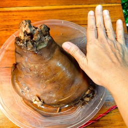 ขาหมูยกขา (XXL) ใส่กล่องกลับบ้าน